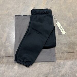 Fear of God Essentials SS22 'Stretch Limo' Cuffed Sweatpants Size M